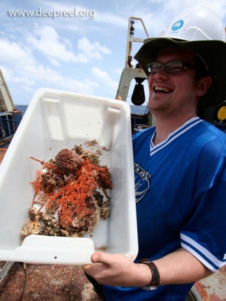 Fossil coral and soft corals from the deep Great Barrier Reef. © www.deepreef.org