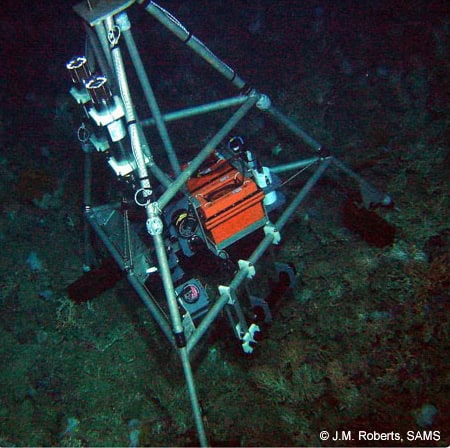 The SAMS Photolander deployed in the Porcupine Seabight, SW Ireland © J.M. Roberts (2004)